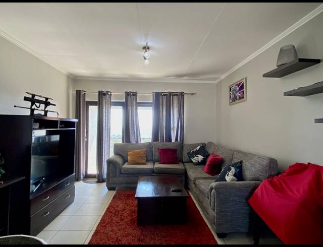 2 BEDROOM APARTMENT FOR SALE IN GREENSTONE HILL